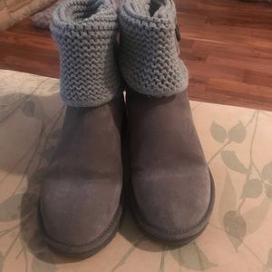 Gray ugg